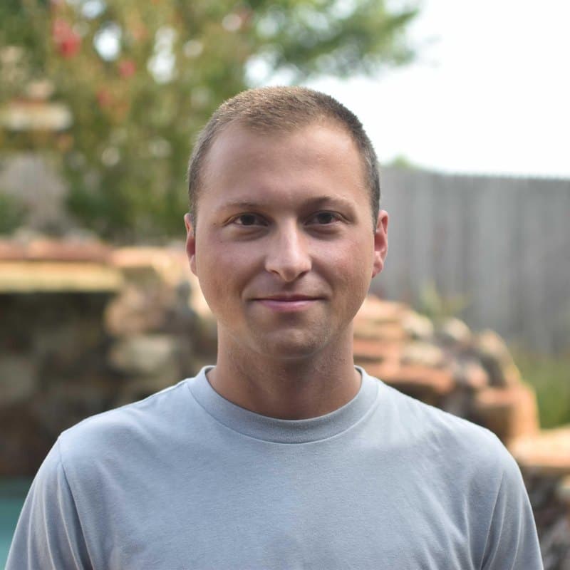 Micah Strauss headshot